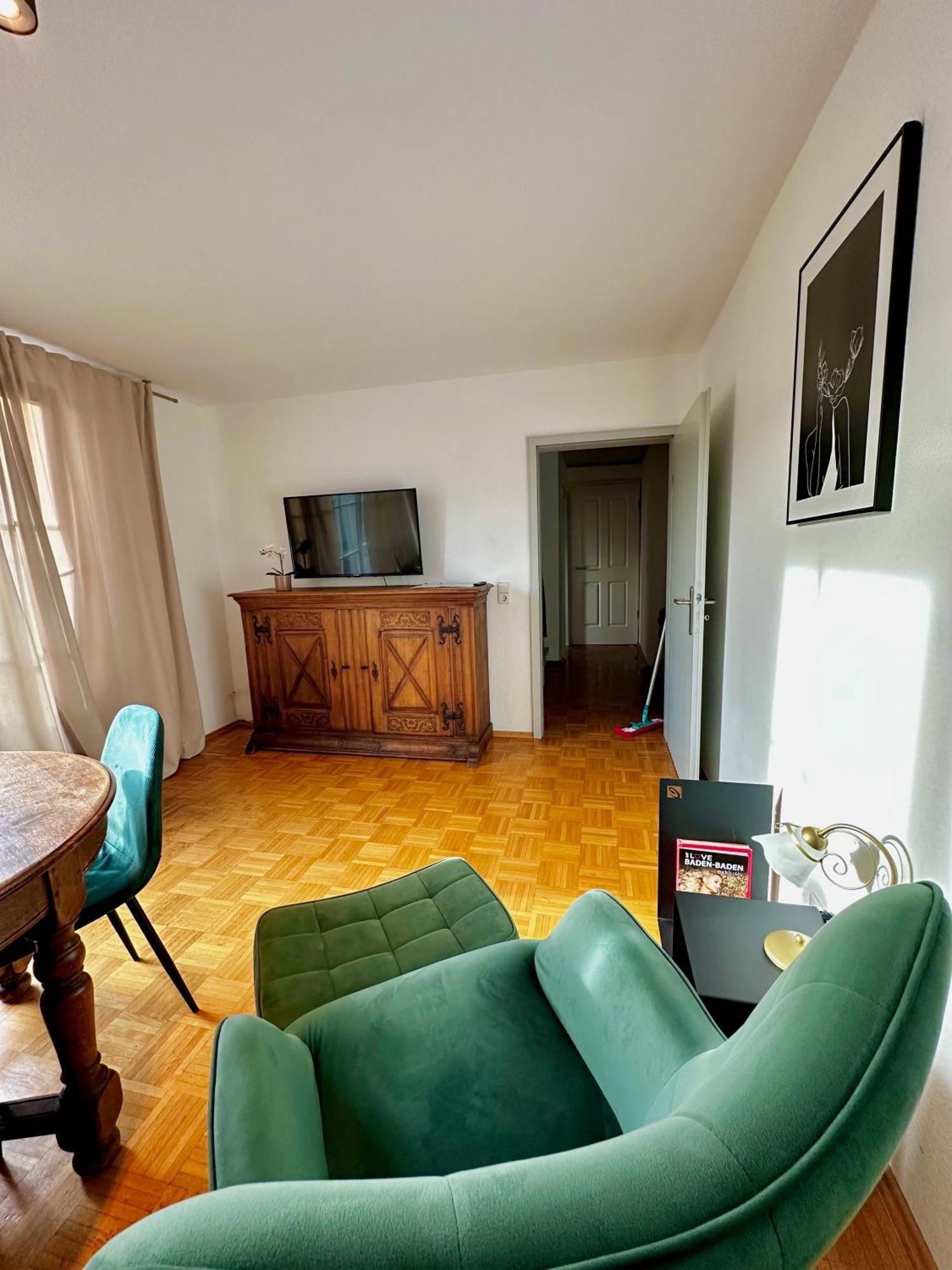 Hirsch Appartements بادن بادن المظهر الخارجي الصورة