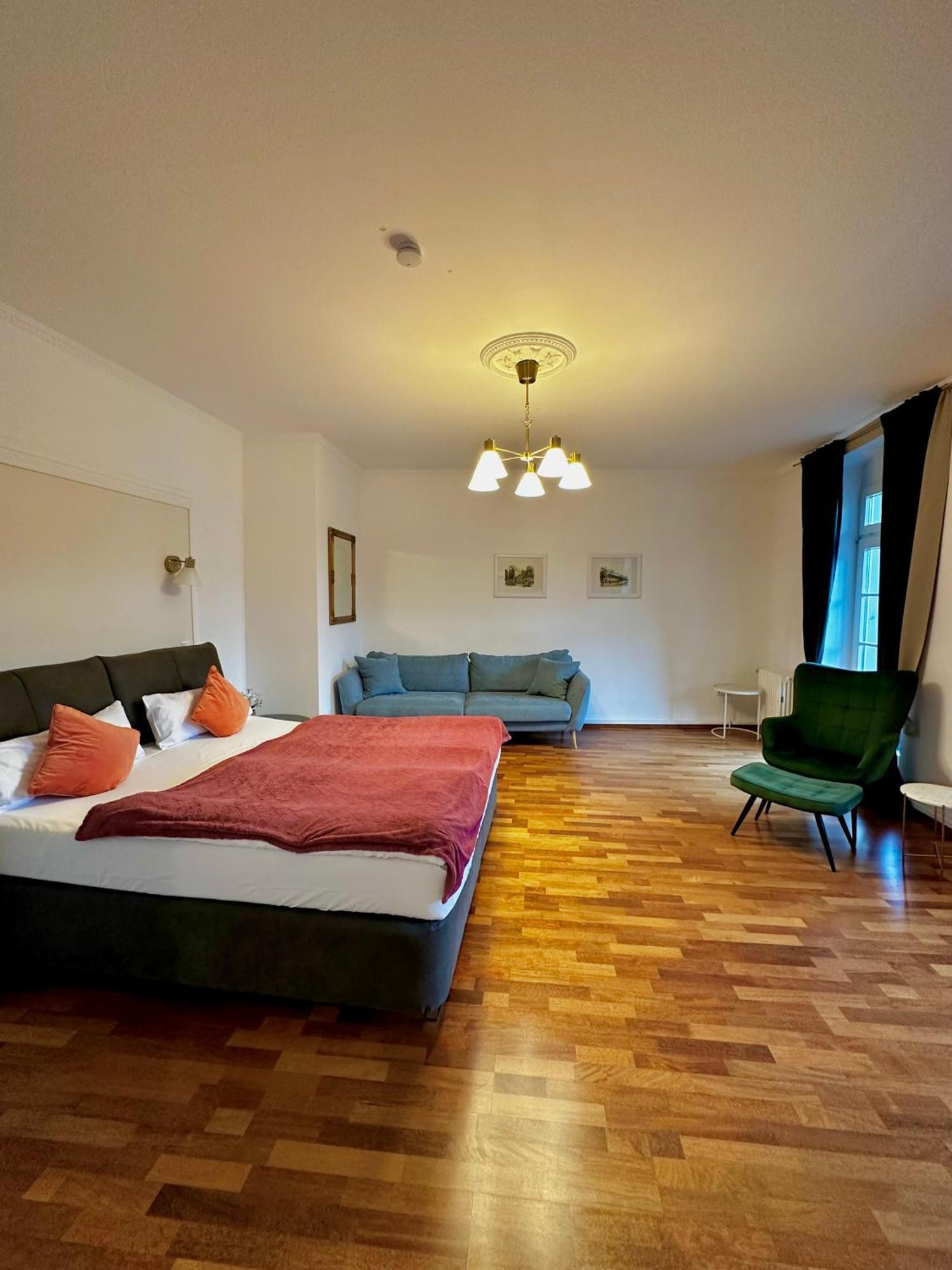 Hirsch Appartements بادن بادن المظهر الخارجي الصورة