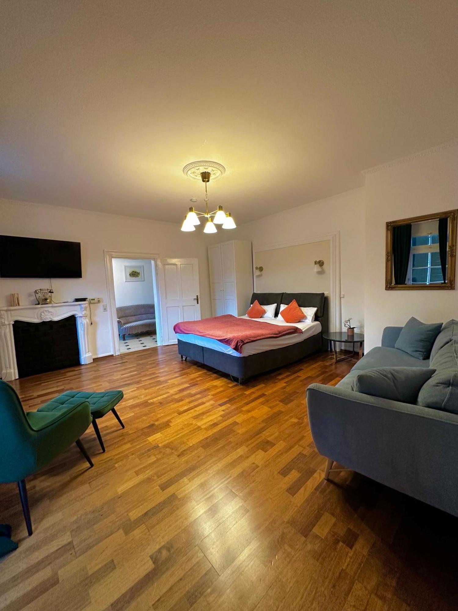 Hirsch Appartements بادن بادن المظهر الخارجي الصورة