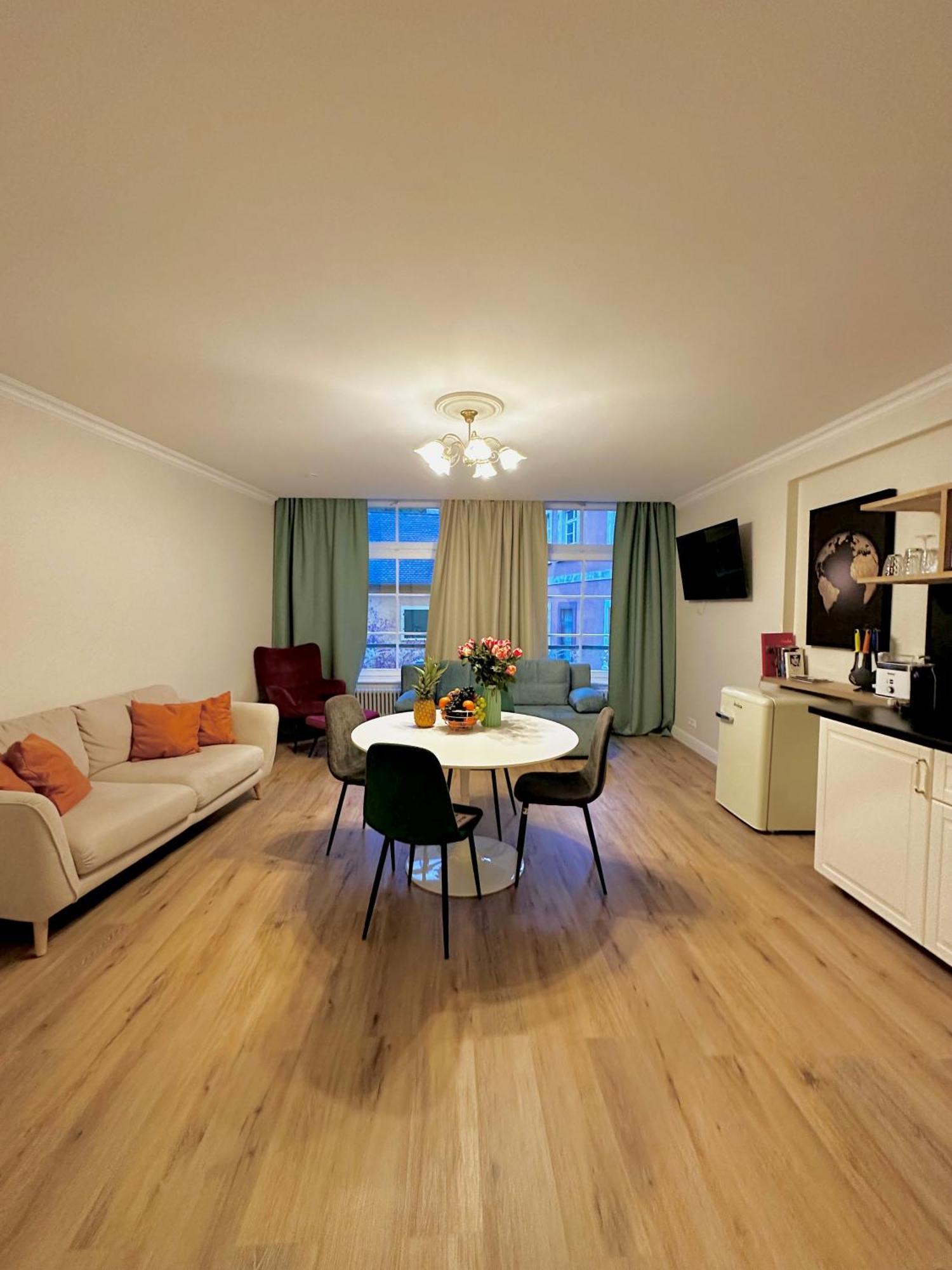 Hirsch Appartements بادن بادن المظهر الخارجي الصورة